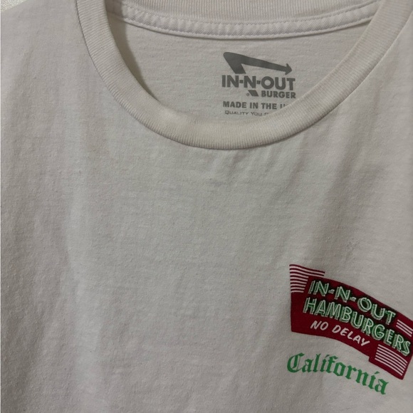 In and out California Melissa Noriega white graphic short sleeve t-shirt M - Picture 7 of 7